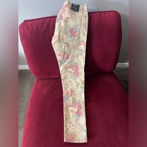 NWT- Klique B Floral Print Stretchy Skinny Pants Size 9